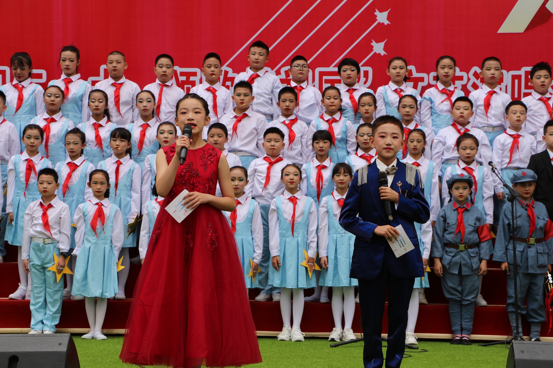 我校举行庆祝新中国成立73周年“喜迎二十大，颂歌献祖国”文艺演唱会 ...