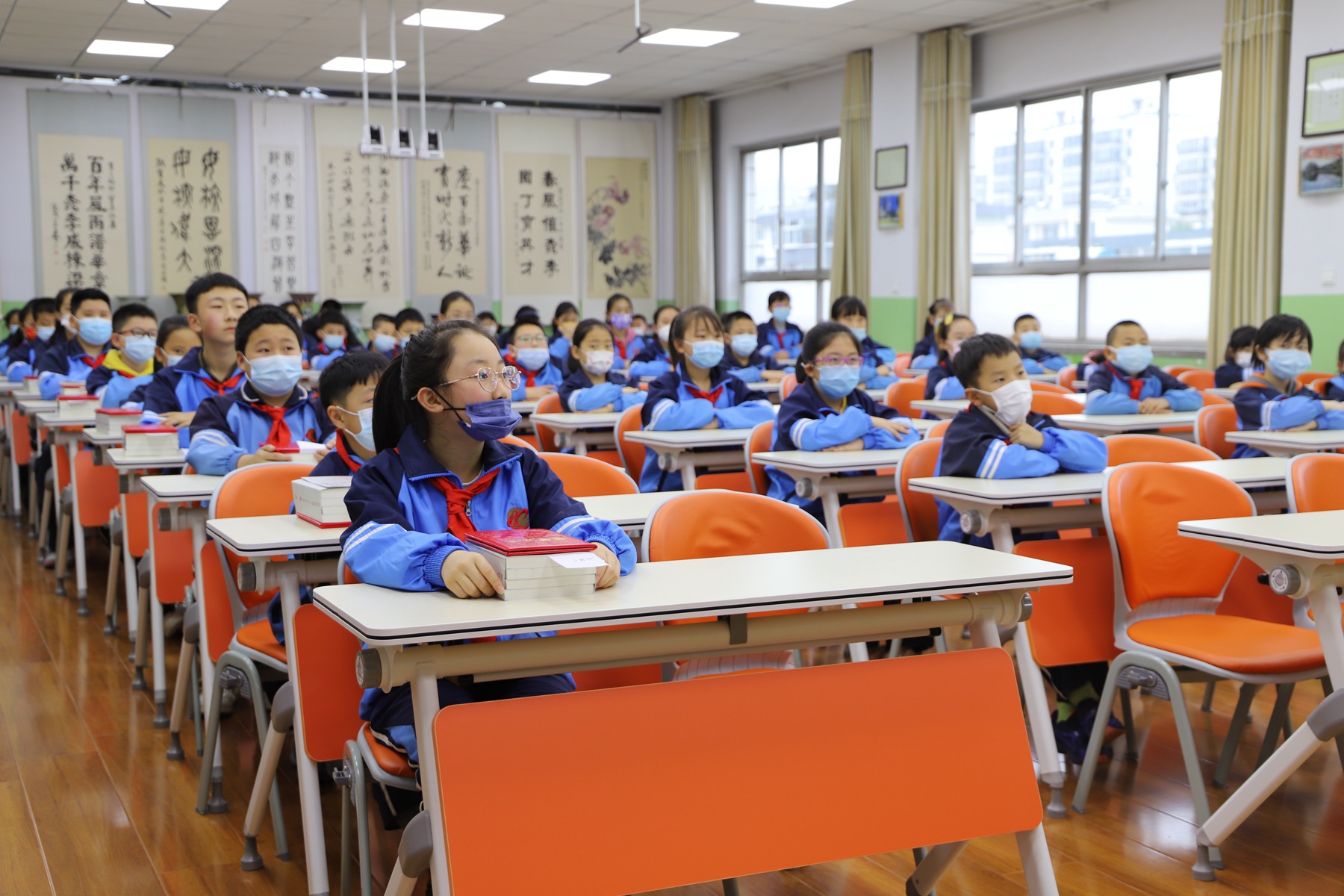 天水市实验小学第七届校园诗歌节闭幕式侧记