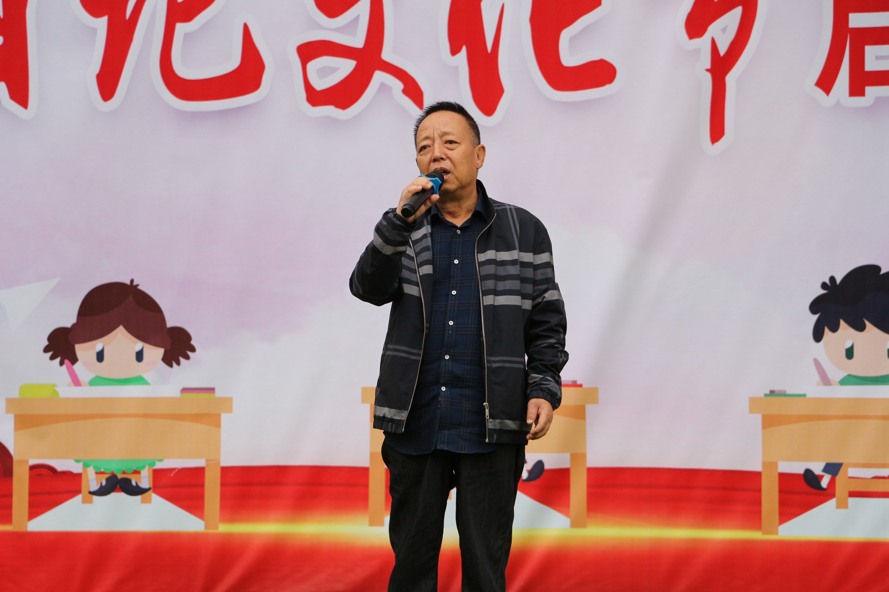 我校隆重举行“喜迎二十大，以文化人，启智润心”首届日记文化节启动仪式