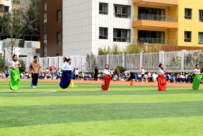 跳.jpg