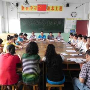 我校举行 “班主任话细节”案例交流活动